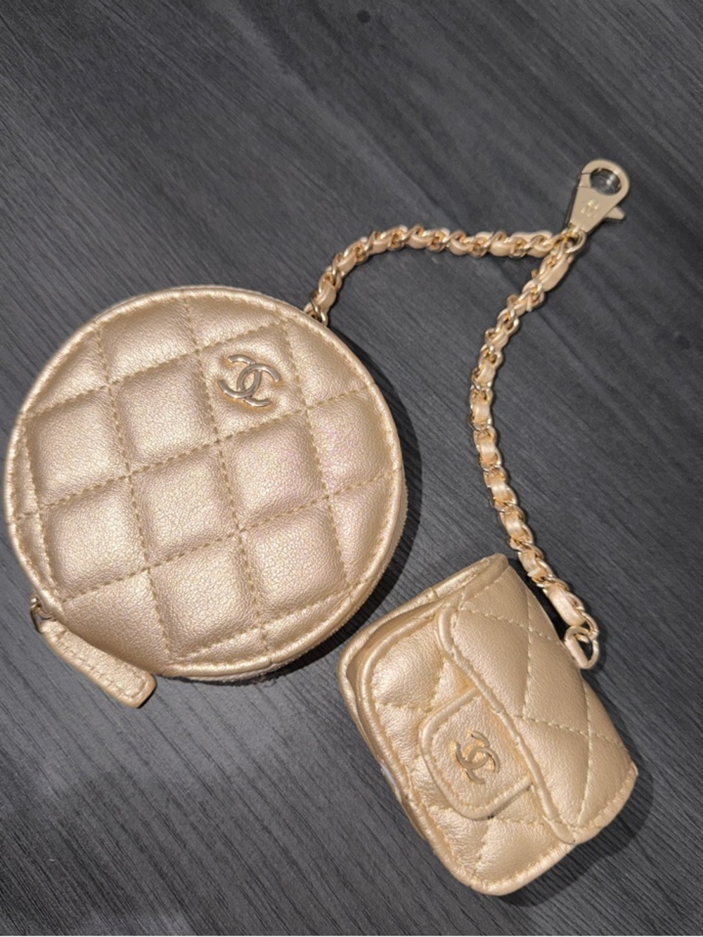 GWP-CHANEL Metallic Gold Quilted Coin Pouch & EarBud Set